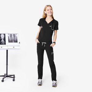 NWOT Figs Yola Skinny Scrub Pants